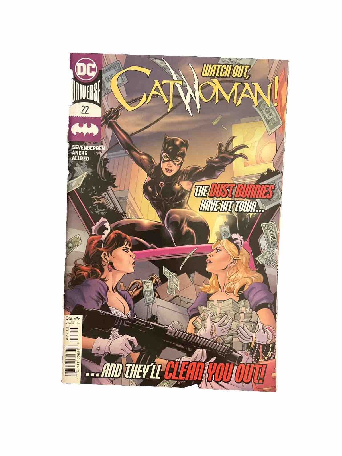 CATWOMAN #22 1st Appearance Dust Bunnies Emanuela Lupachino Cover (DC 2020) VF